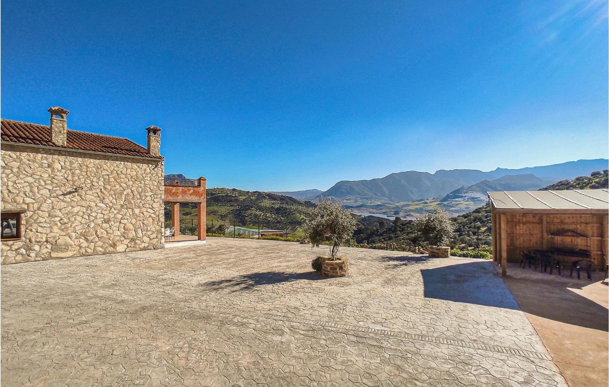 Gorgeous Home In Algodonales With Kitchen Exterior photo
